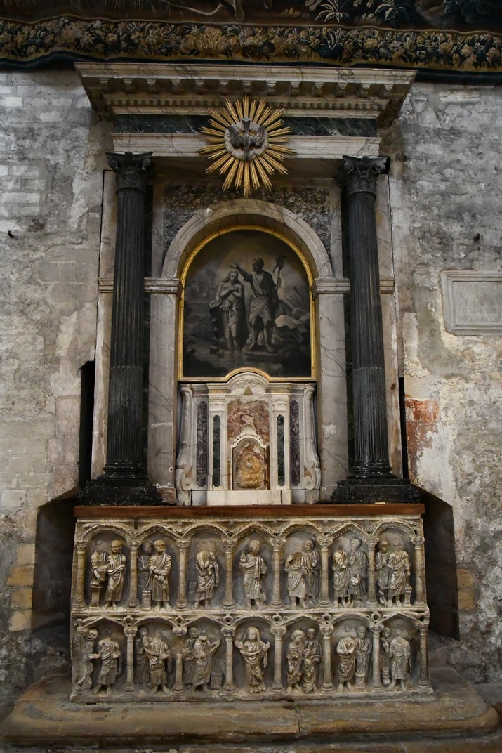 Altar de la primacial de Sant Tròfim d'Arle