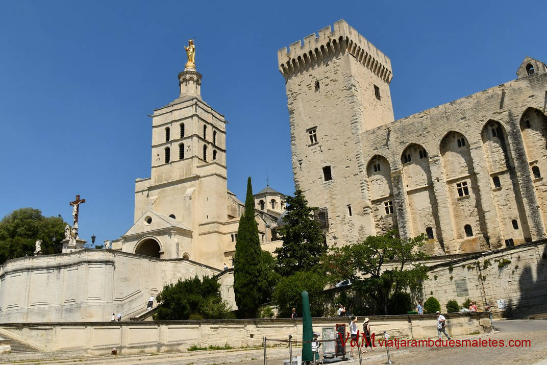 Basílica de Nostra Senyora dels Doms d'Avinyó