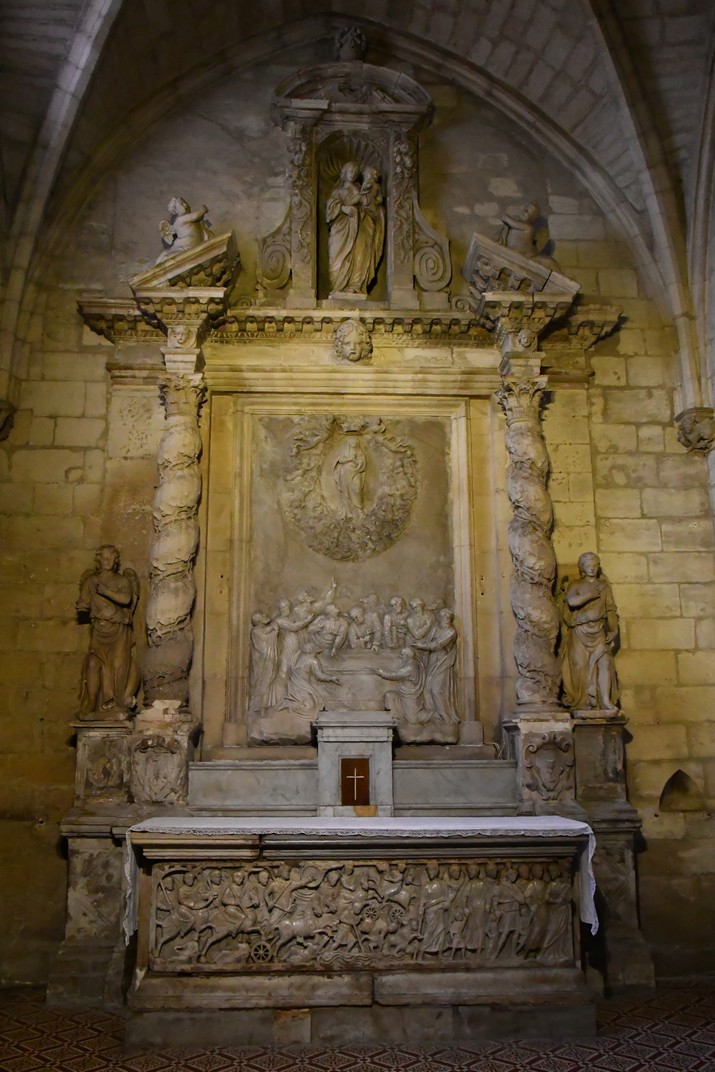 Capella de Sant Genís de la primacial de Sant Tròfim d'Arle