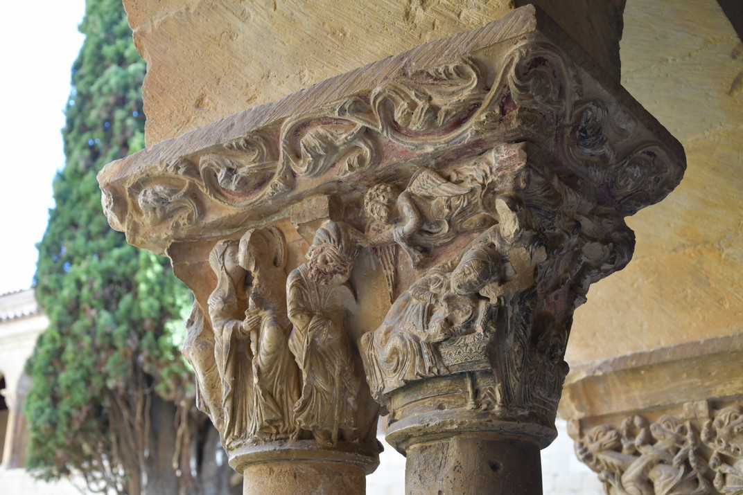 Capitells historiats del monestir de Sant Domènec de Silos