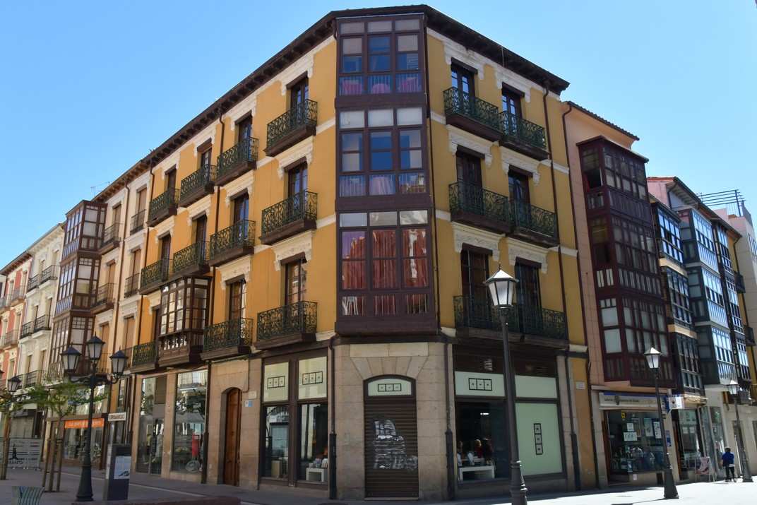 Edifici del carrer Viriat,2 de Zamora