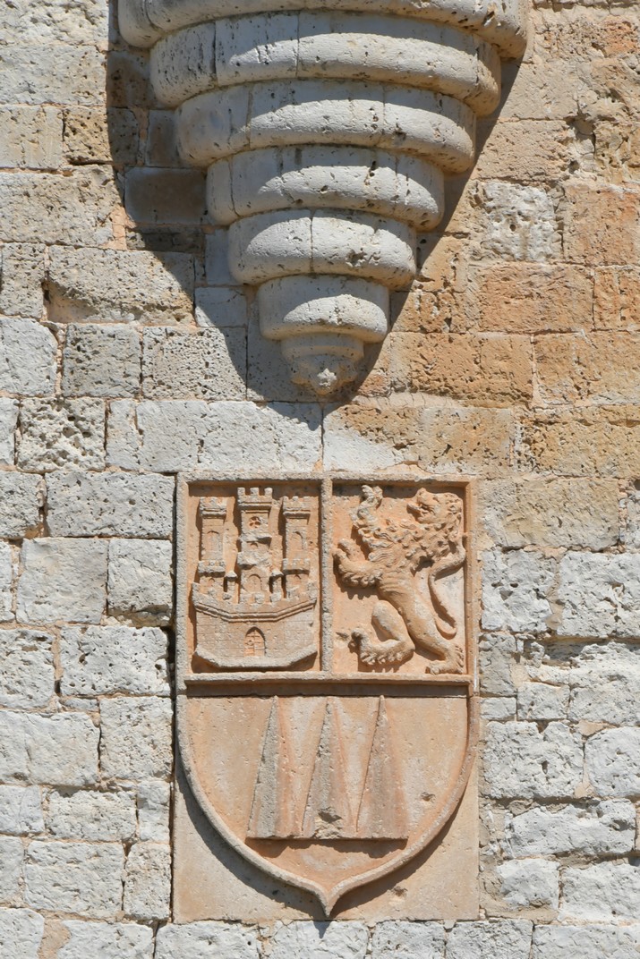 Escut de la família Girón de la torre de l'homenatge del castell de Peñafiel