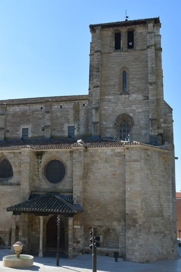 Façana septentrional de Sant Esteve de Burgos