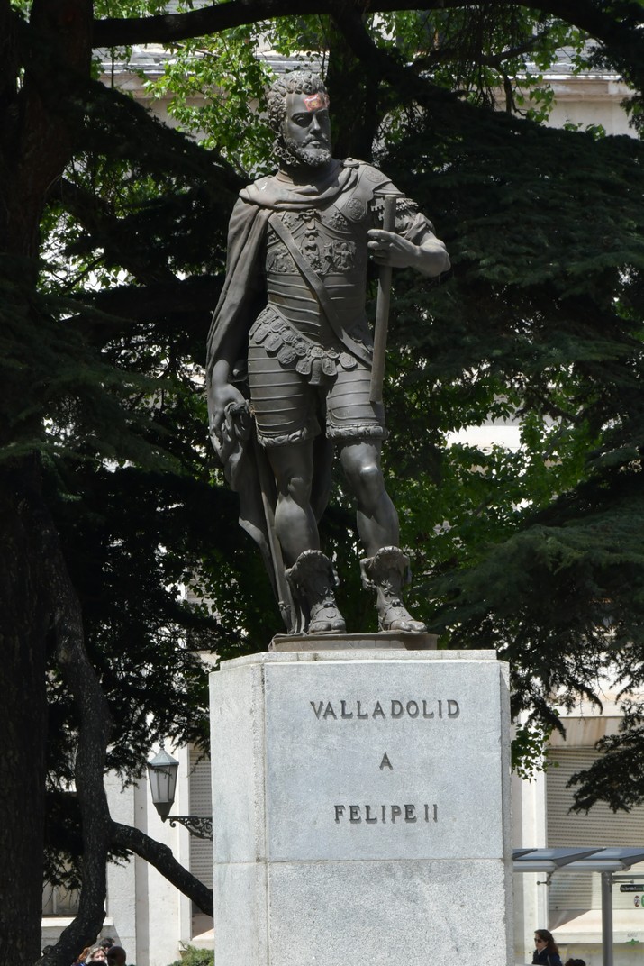 Felip II davant del palau Reial de Valladolid