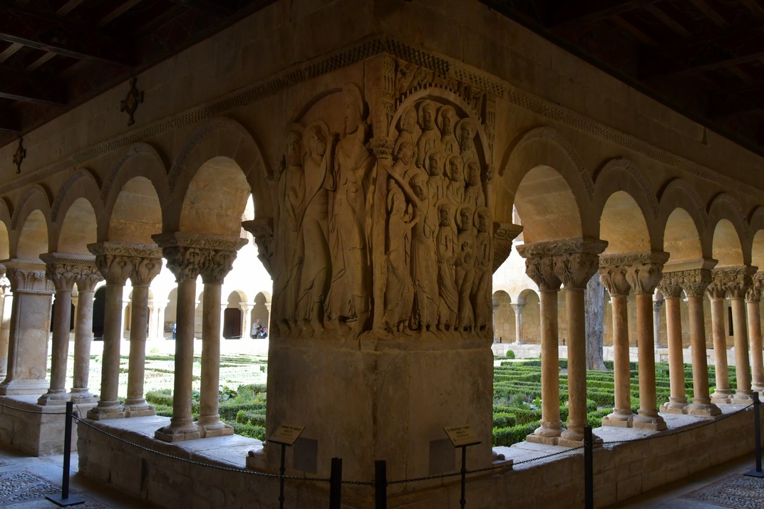 Galeries del claustre del monestir de Sant Domènec de Silos