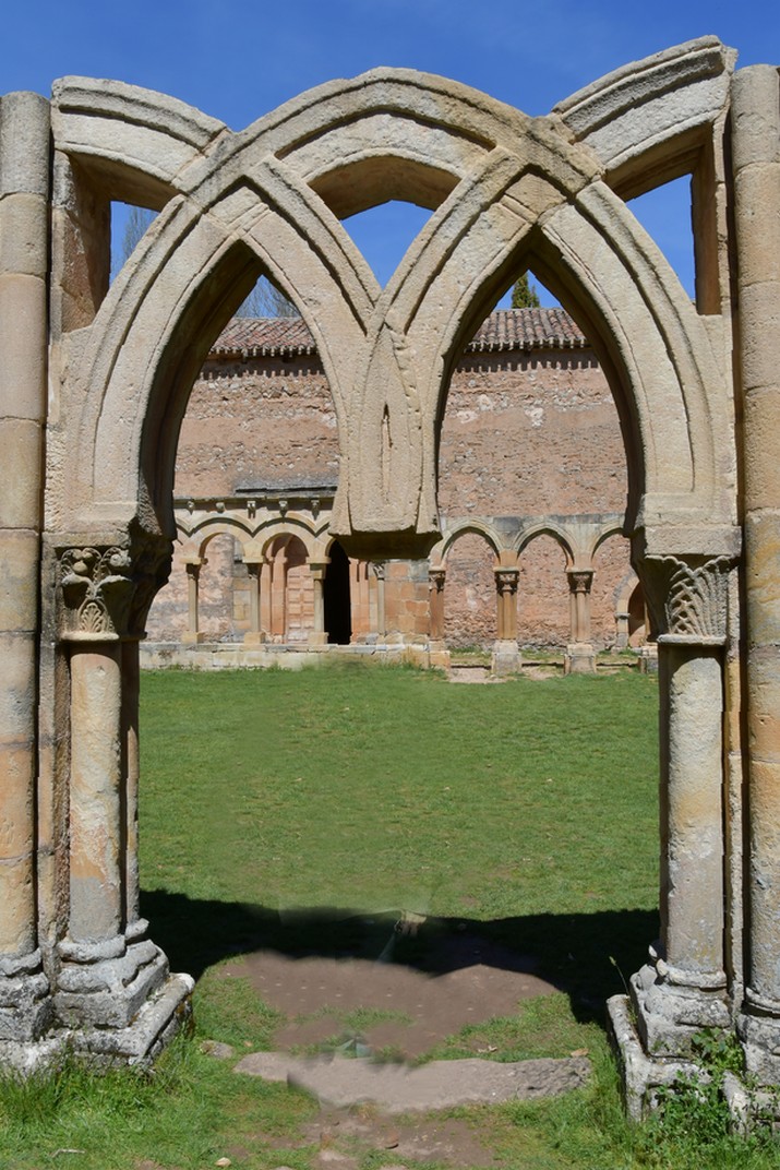 Portal del claustre dels Arcs de Sant Joan de Duero de Sòria