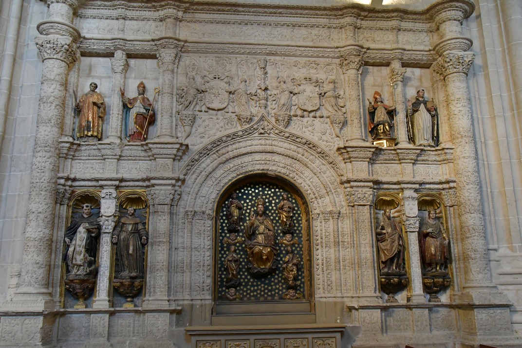 Retaule en pedra del cor de la Catedral de Palència
