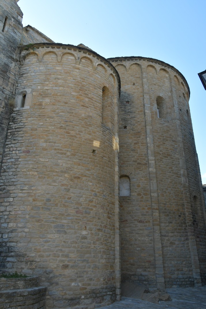 Absis de la Catedral de Sant Vicent i Sant Valeri de Roda d'Isàvena
