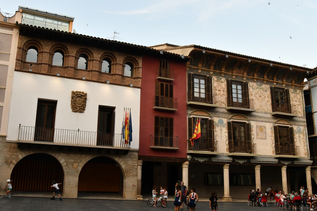 Ajuntament i casa Heredia de la plaça Major de Graus