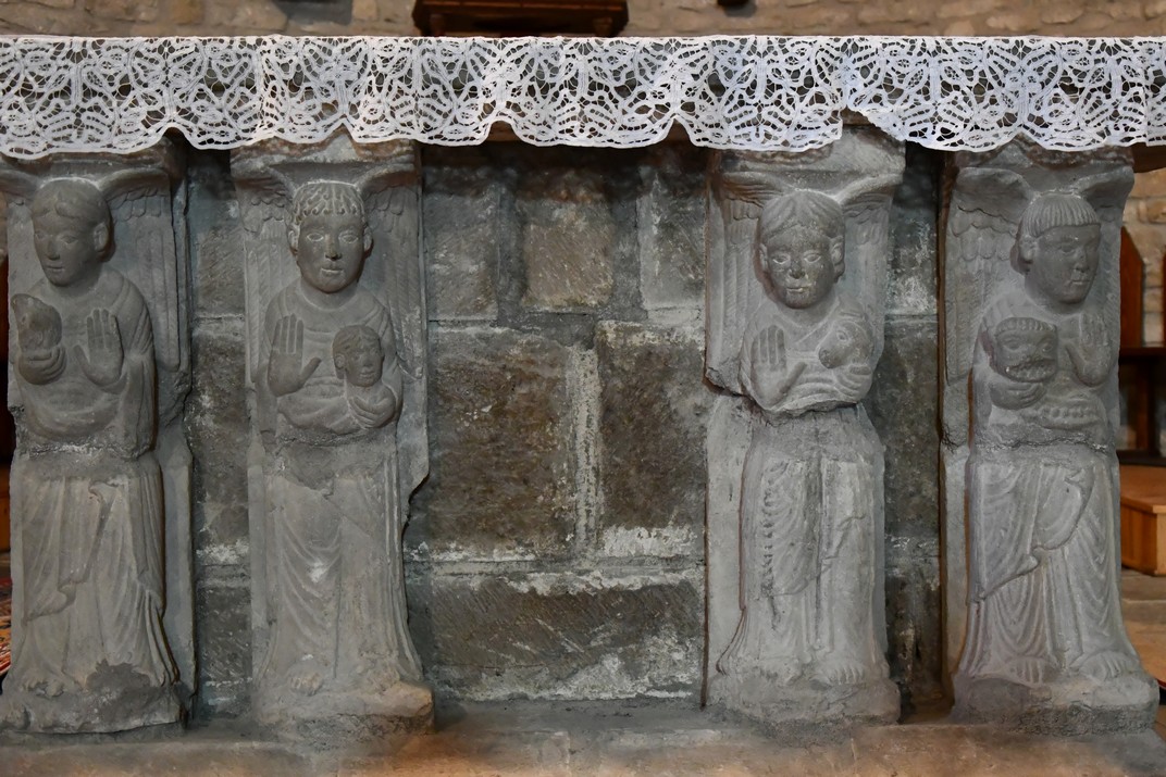 Altar del presbiteri de la Catedral de Sant Vicent i Sant Valeri de Roda d'Isàvena