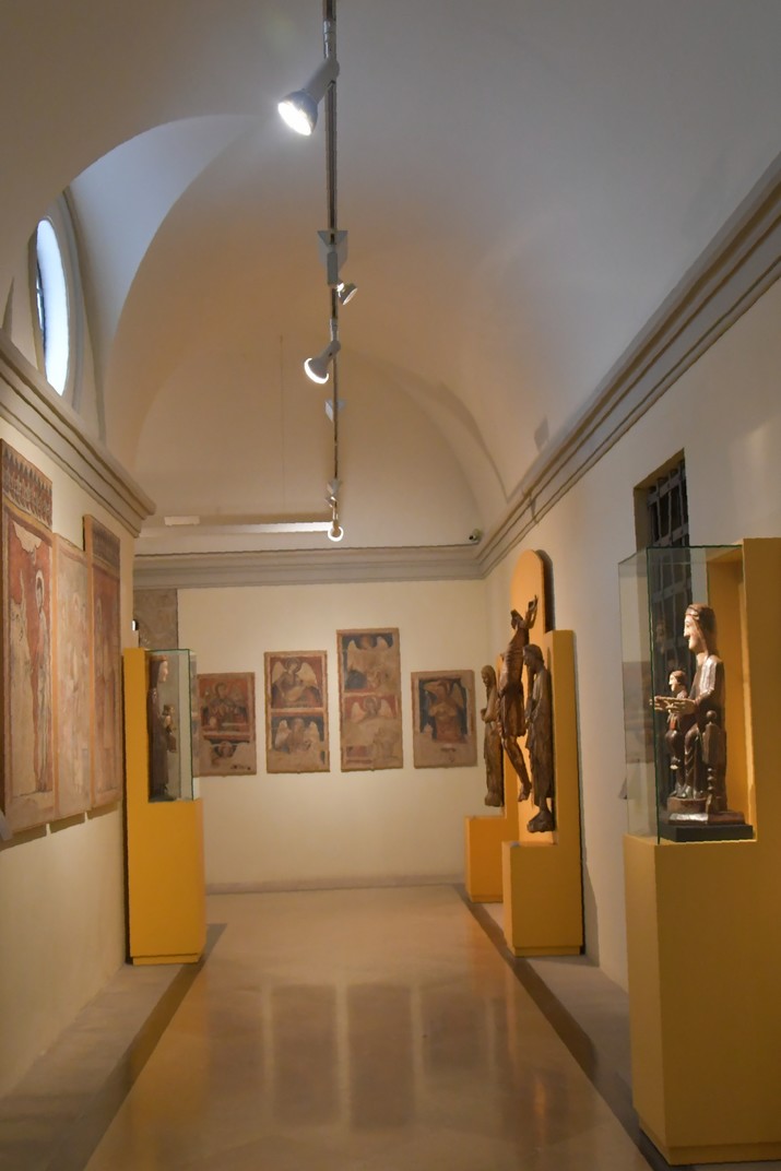 Antic claustre del Museu Diocesà d'Osca
