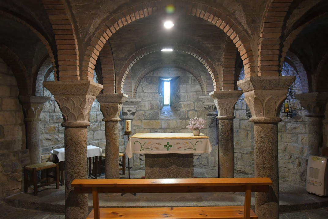 Cripta de l'església de Santa Maria de L'Aïnsa