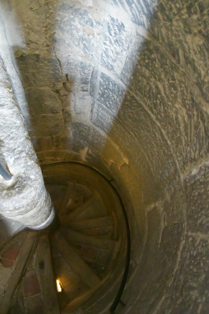Escales del campanar de la Catedral de la Transfiguració del Senyor d'Osca