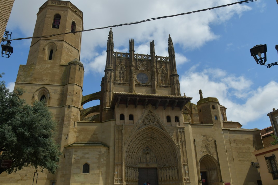 Façana principal de la Catedral de la Transfiguració del Senyor d'Osca