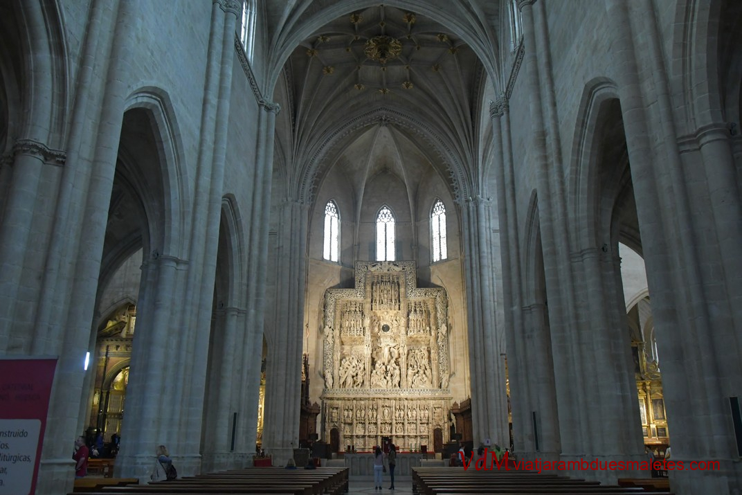 Nau central de la Catedral de la Transfiguració del Senyor d'Osca