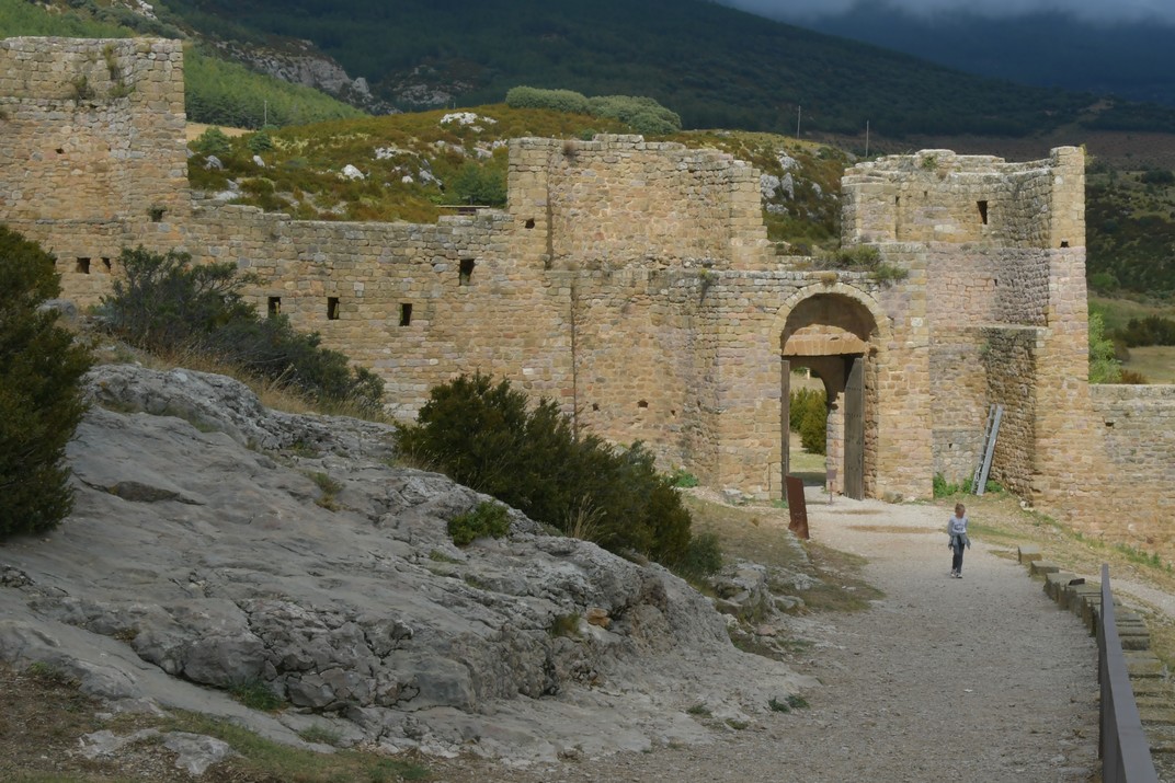 Porta de la muralla del castell de Loarre