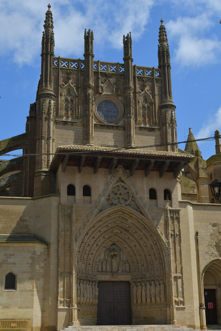 Portada de la Catedral de la Transfiguració del Senyor d'Osca