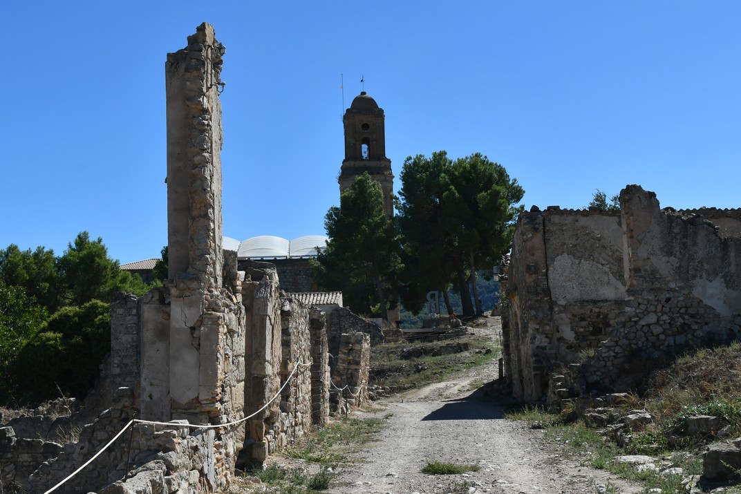 Carrer de la Muntera del Poble Vell de Corbera d'Ebre
