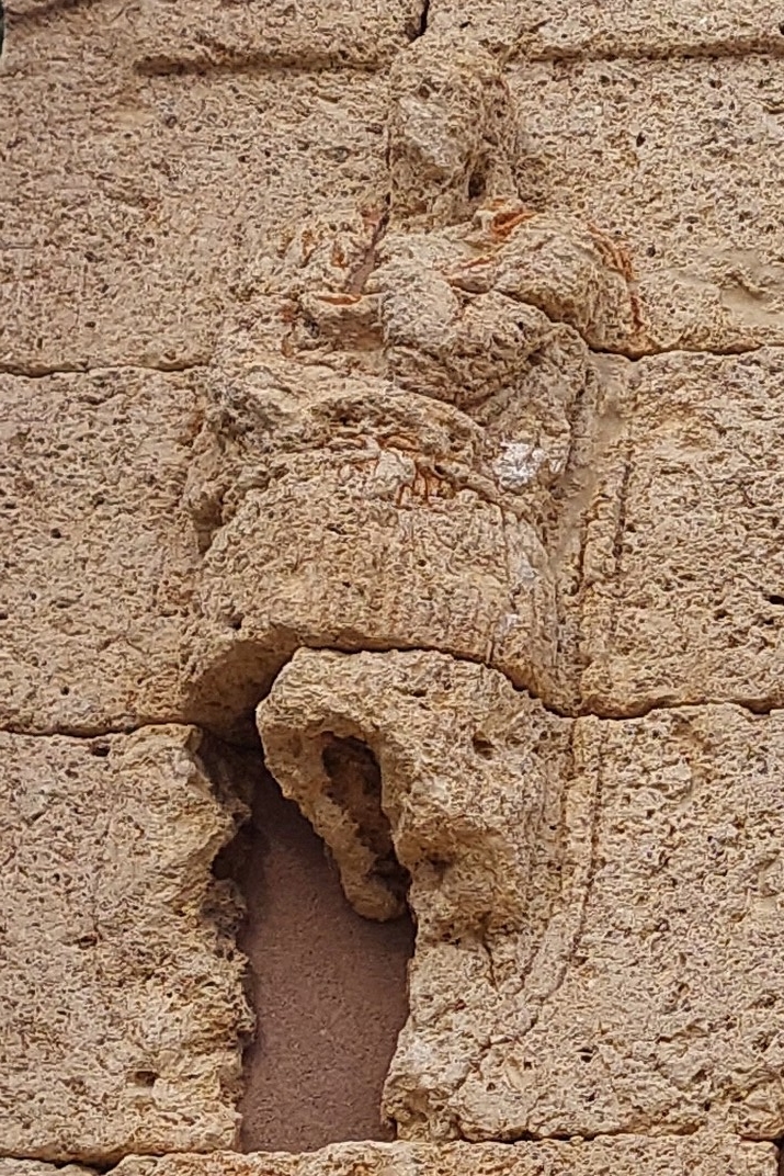 Déu Atis de la Torre dels Escipions del conjunt de monuments romans de Tarragona