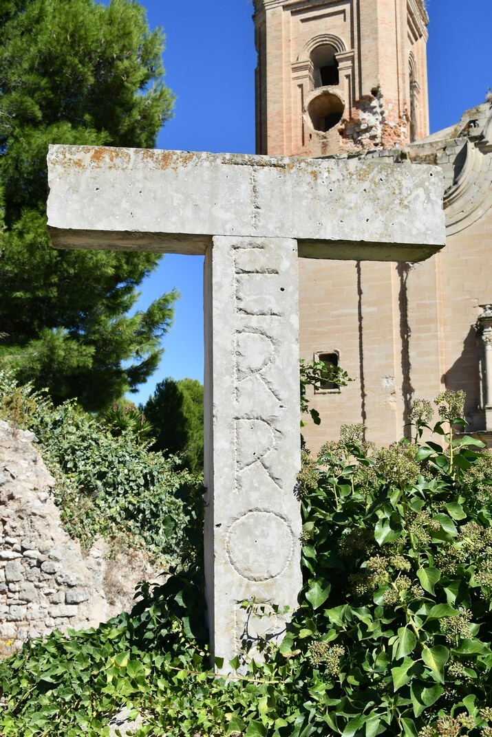 Lletra T de Mariano Andrés de l’Abecedari de la Llibertat del Poble Vell de Corbera d’Ebre