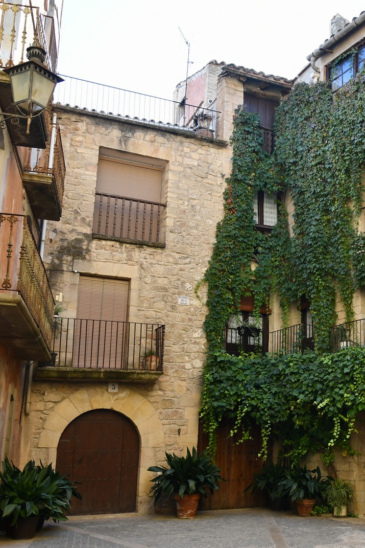 Plaça de la Lonja de Calaceit