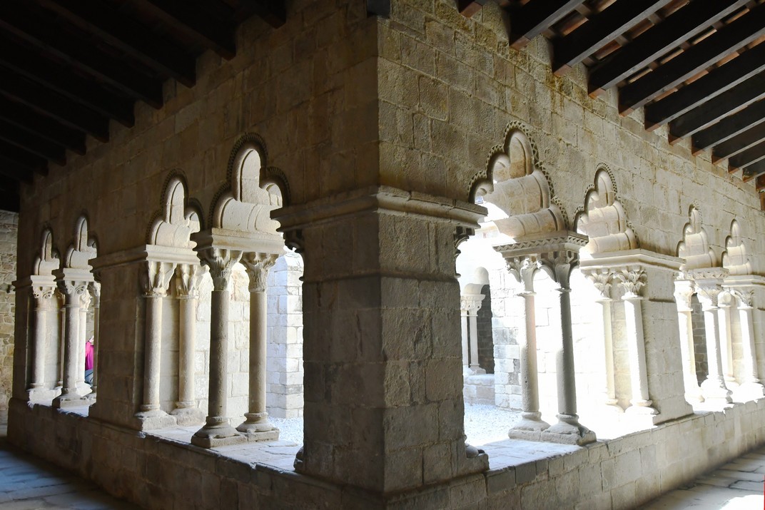 Galeries del claustre del monestir de Sant Pau del Camp de Barcelona